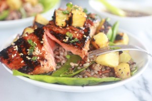 Asian-Grilled-Salmon-Pineapple-and-Rice-Lettuce-Wraps-12